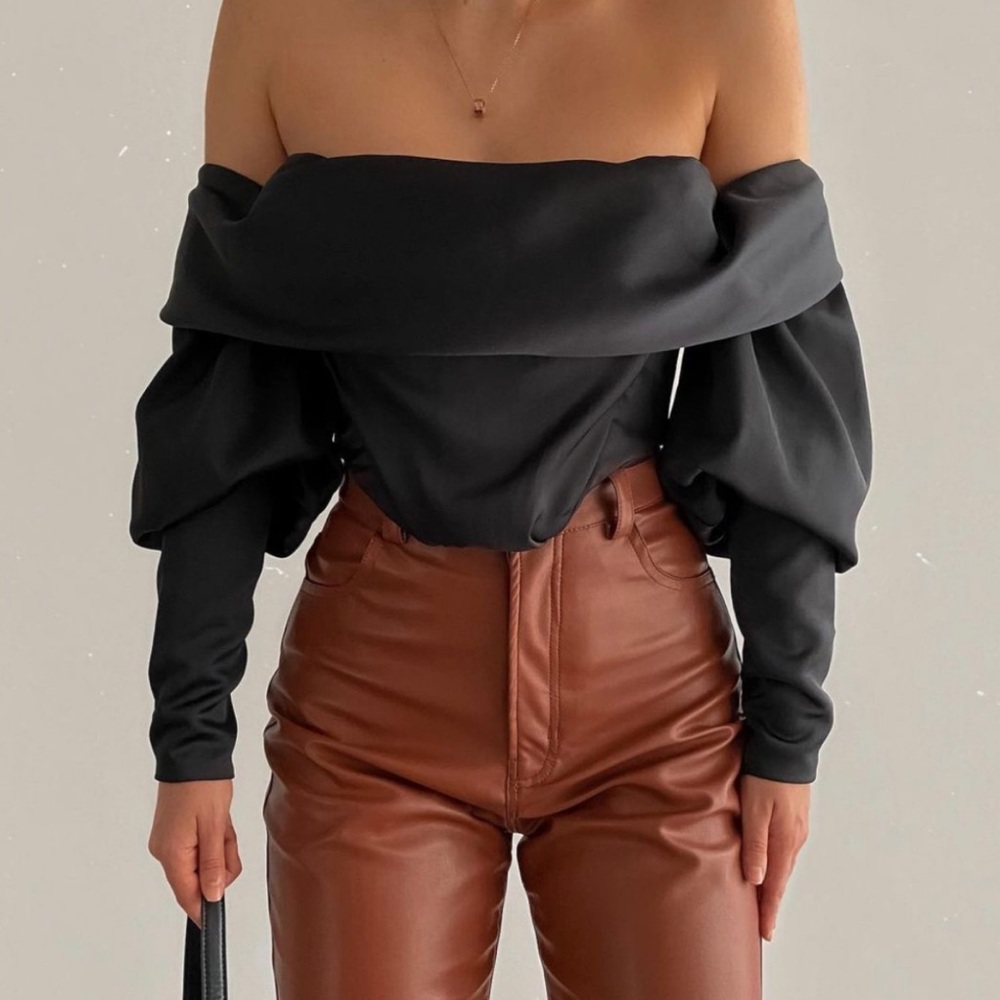 SOLD House of CB Scarlett Dutchess Top